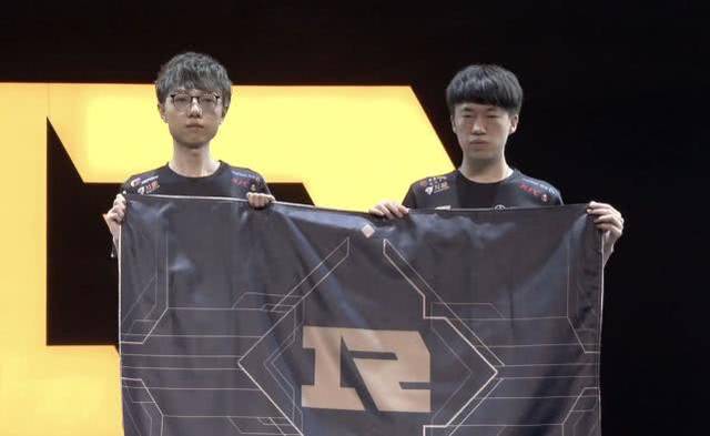 异的成绩 异的成绩