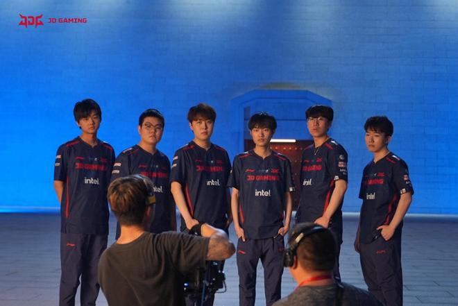 样表现不凡 样表现不凡