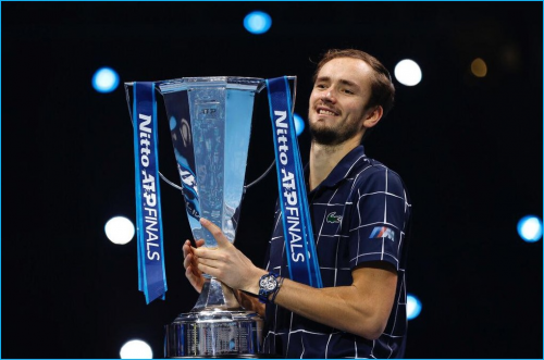 一个名字背 一个名字背