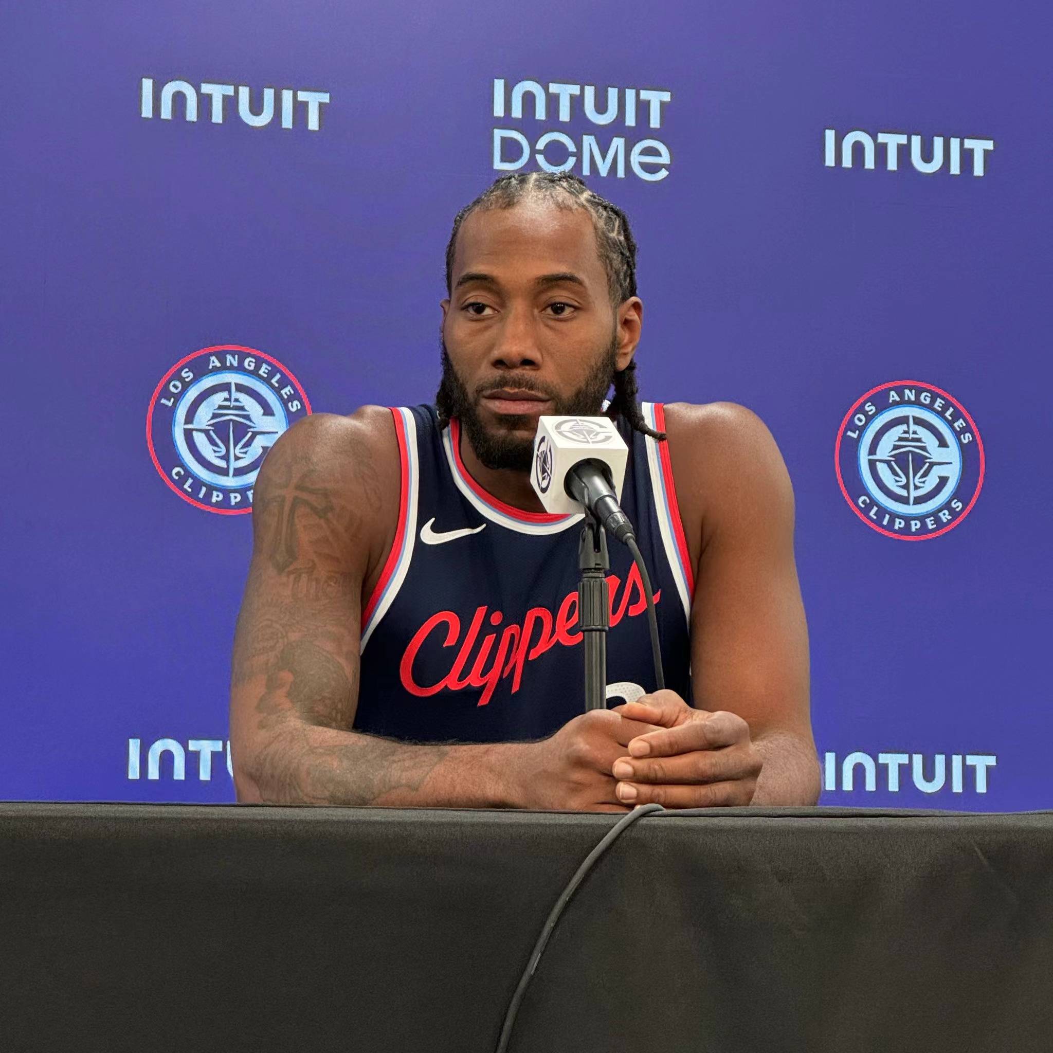 也在飞行 也在飞行