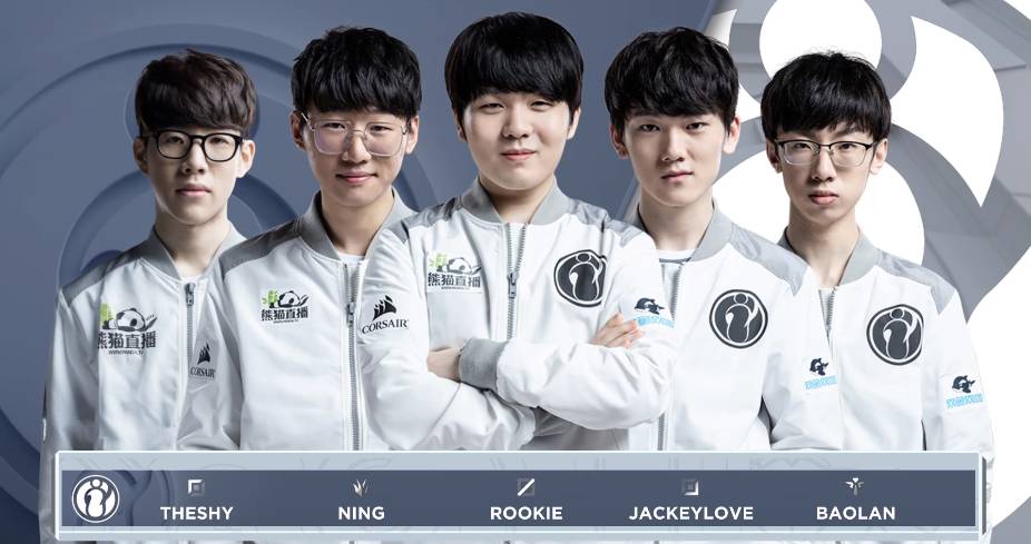 与更衣室秩 与更衣室秩