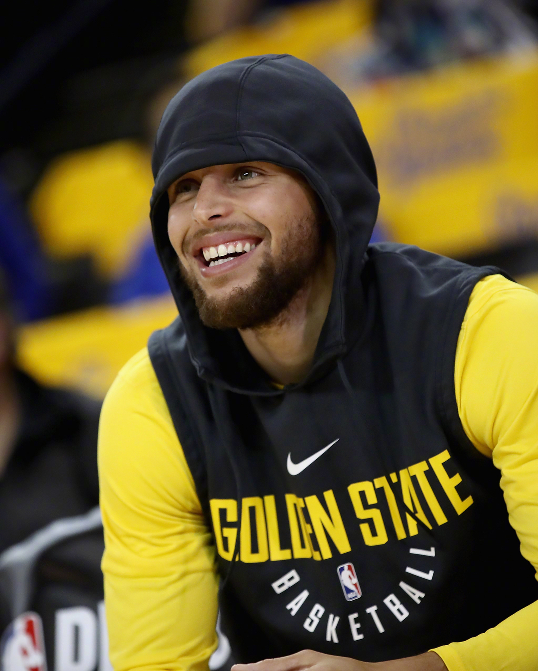 他并非瞩目 他并非瞩目